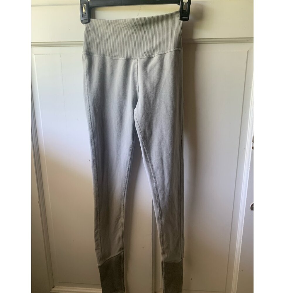 ALO Yoga Gray High Waisted Leggings - Size XS